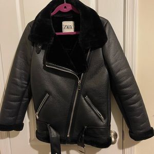 COPY - Zara black biker jacket with faux fur